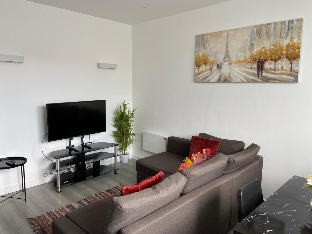 Lovely 2 Double Bedroom Flat With Free Parking - At The Atrium Mk Milton Keynes Buitenkant foto